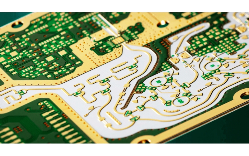 PCB板各個層之間有什么不同？